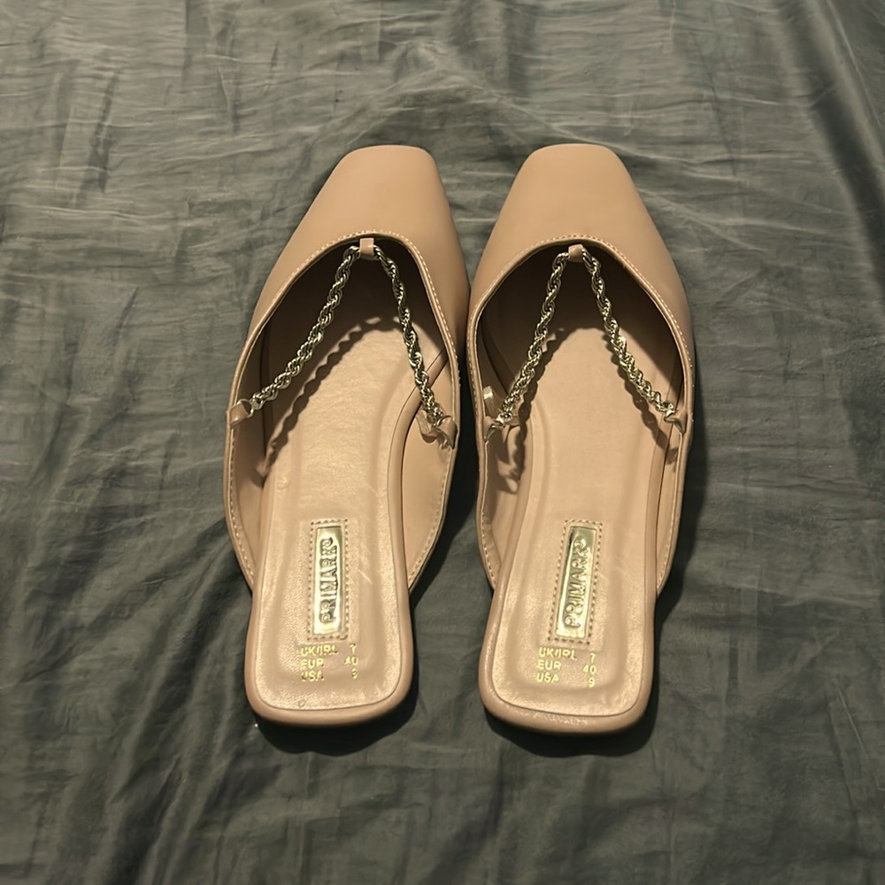 Brand new mules no tag never worn size 9